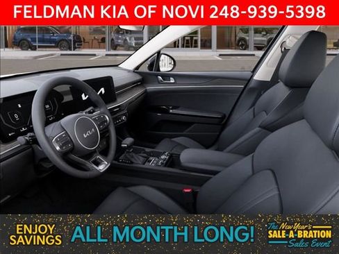 New 2025 Kia K5 EX image 17