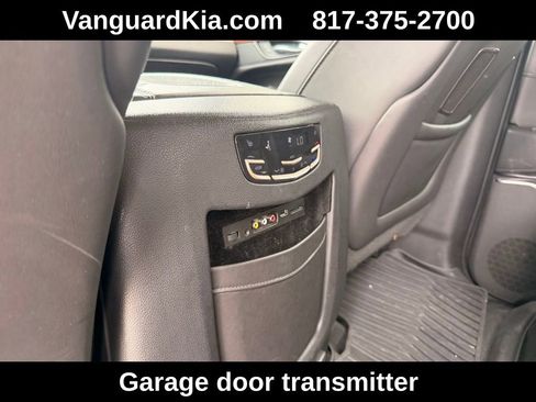 Used 2015 Cadillac Escalade Premium image 27