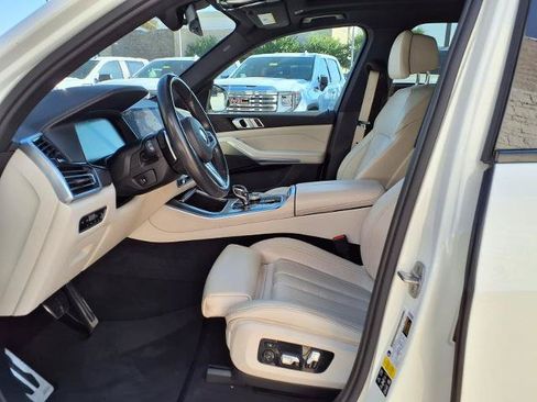 Used 2020 BMW X5 xDrive40i w/ M Sport Package AWD/4WD image 19