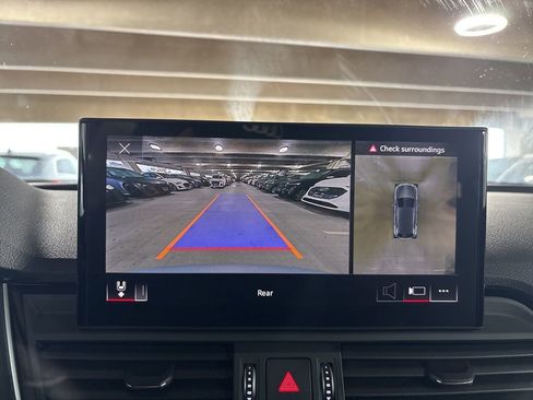 Used 2025 Audi SQ5 Premium Plus w/ Premium Plus Package image 25