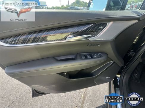 Certified 2025 Cadillac XT6 Premium Luxury image 22