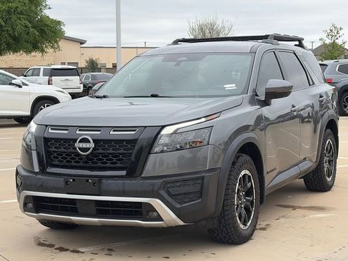 Used 2023 Nissan Pathfinder Rock Creek image 3