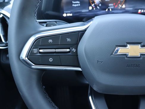 New 2027 Chevrolet Equinox LT w/ Convenience Package II FWD image 8