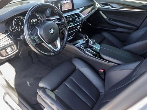 Used 2019 BMW 530i w/ Convenience Package image 10
