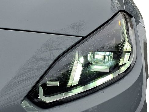 Certified 2025 BMW 228i xDrive w/ Premium Package image 10