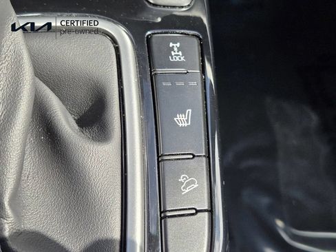 Certified 2022 Kia Seltos SX w/ Sunroof Package AWD/4WD image 22
