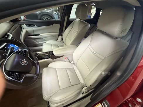 Used 2014 Cadillac XTS FWD image 11