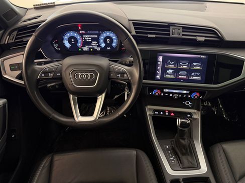 Used 2021 Audi Q3 2.0T Premium w/ 19" Wheel Package AWD/4WD image 18