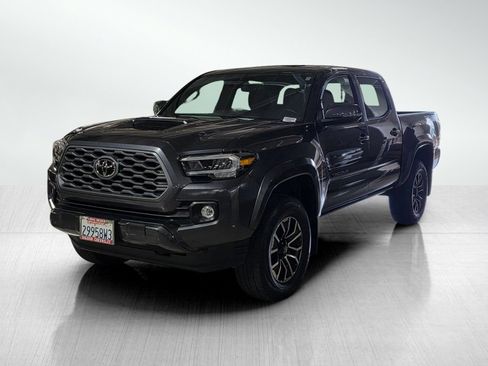 Used 2023 Toyota Tacoma TRD Sport w/ Black Out Package (TMS) AWD/4WD image 3