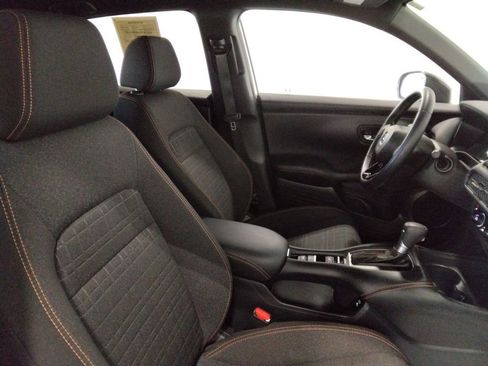 Used 2025 Honda HR-V Sport image 40
