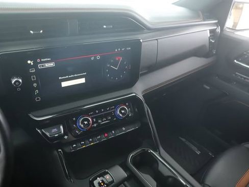 Used 2024 GMC Sierra 1500 AT4 w/ Technology Package image 27