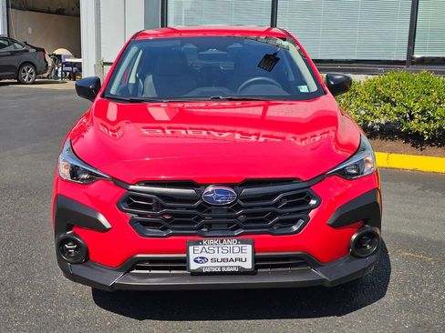 Used 2024 Subaru Crosstrek 2.0i AWD/4WD image 2