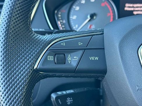 Used 2022 Audi SQ5 Premium image 29