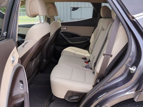 Used 2017 Hyundai Santa Fe Sport FWD image 9