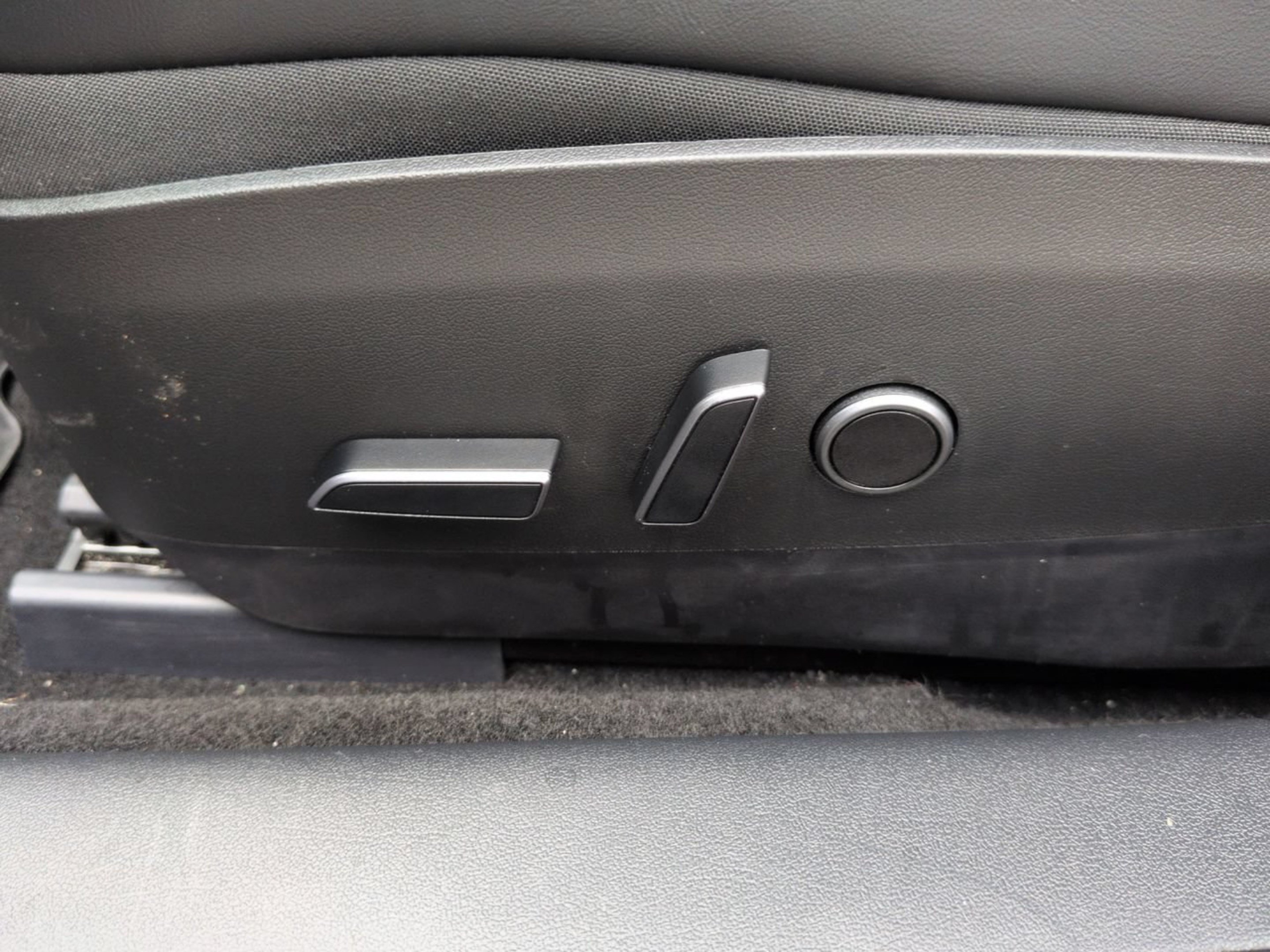 Used 2023 Tesla Model 3 Standard Range RWD image 22