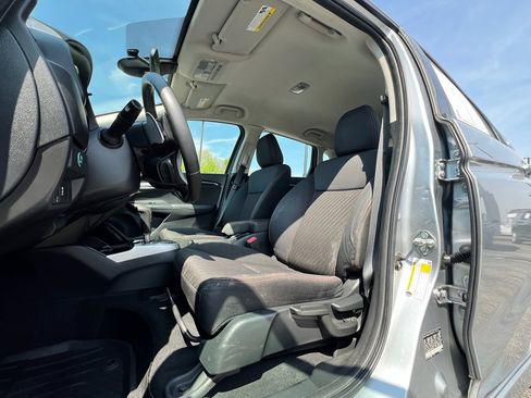 Used 2018 Honda Fit Sport image 21