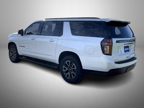 Used 2023 Chevrolet Suburban Z71 w/ Luxury Package AWD/4WD image 7