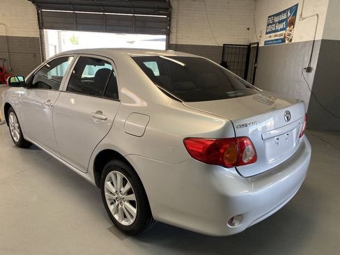 Used 2010 Toyota Corolla XLE FWD image 4