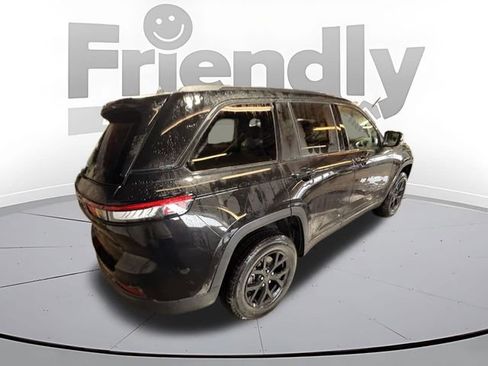 New 2025 Jeep Grand Cherokee L Laredo w/ Luxury Tech Group I AWD/4WD image 3
