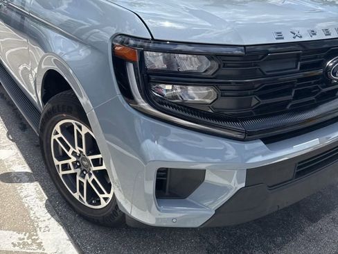 Used 2026 Ford Expedition Max Active RWD image 1