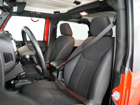 Used 2016 Jeep Wrangler Sport image 35