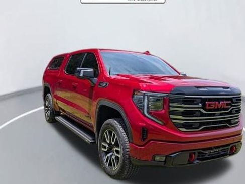 Used 2025 GMC Sierra 1500 AT4 w/ AT4 Premium Package AWD/4WD image 3