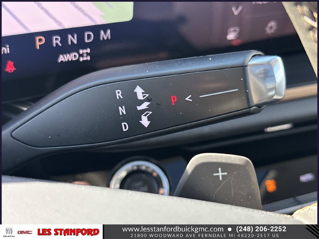 Used 2025 Buick Envision Avenir AWD/4WD image 25