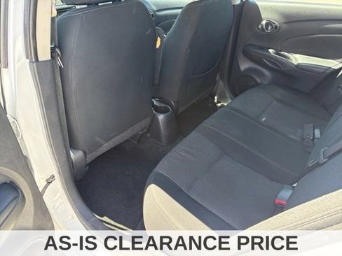 Used 2017 Nissan Versa SV FWD image 31
