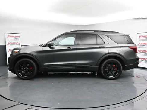 Used 2020 Ford Explorer ST w/ ST Street Pack image 5