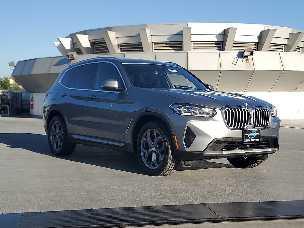 Used 2024 BMW X3 sDrive30i w/ Convenience Package RWD image 4