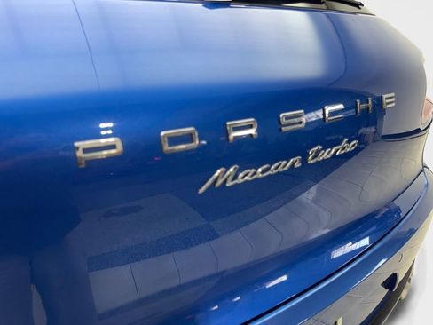 Used 2015 Porsche Macan Turbo AWD/4WD image 21