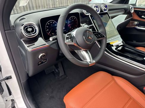 New 2026 Mercedes-Benz GLC 300 GLC 300 image 10