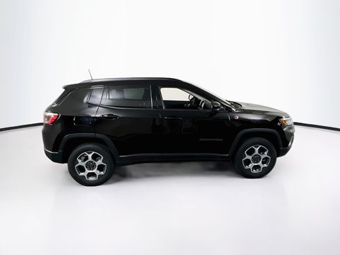 Used 2022 Jeep Compass Trailhawk AWD/4WD image 4