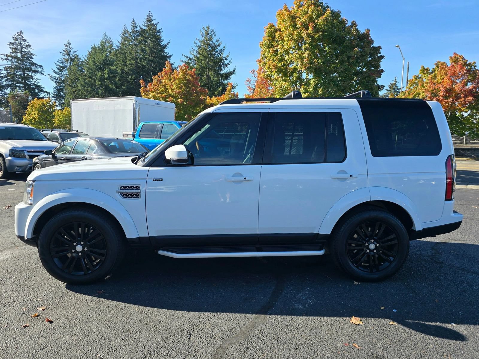 Used 2015 Land Rover LR4 HSE LUX AWD/4WD image 2