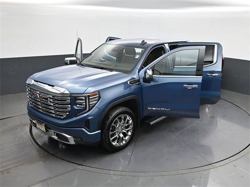 Used 2025 GMC Sierra 1500 Denali w/ Denali Reserve Package image 30