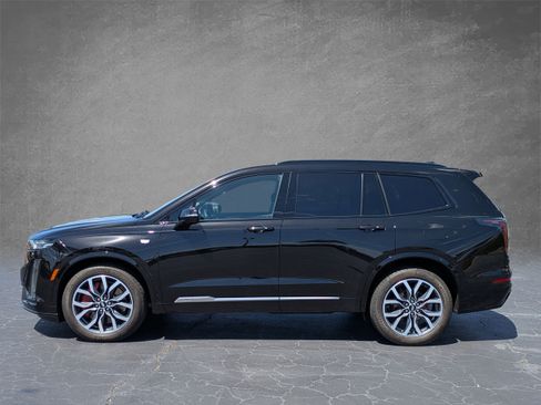 Used 2024 Cadillac XT6 Sport w/ LPO, Floor Liner Package AWD/4WD image 3