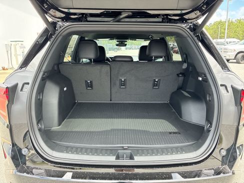 New 2026 GMC Terrain AT4 w/ Technology Package II AWD/4WD image 25