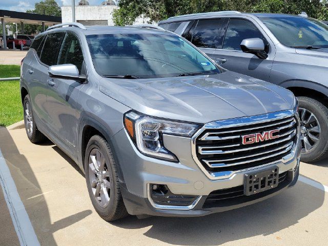 Used 2023 GMC Terrain SLT FWD image 3