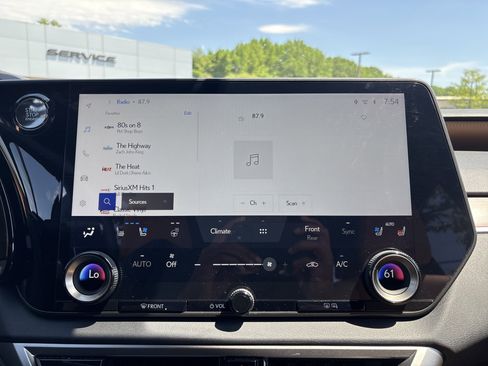 Used 2025 Lexus RX 350 Premium w/ Accessory Package (Z1) image 23