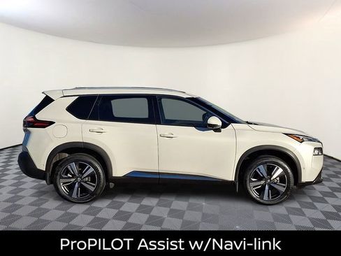 Certified 2023 Nissan Rogue SL w/ SL Premium Package image 10