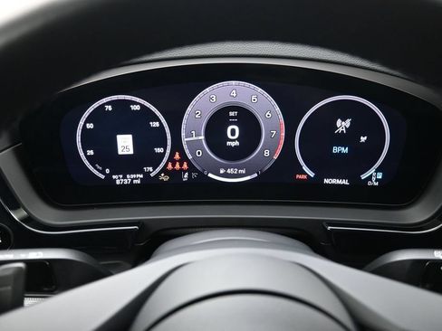 Certified 2025 Porsche Cayenne AWD/4WD image 10