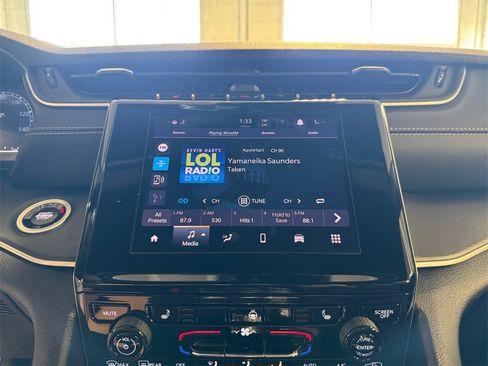 New 2025 Jeep Grand Cherokee Laredo X w/ Luxury Tech Group I image 17