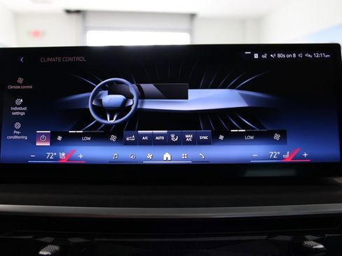 Used 2024 BMW X7 xDrive40i w/ M Sport Package image 7