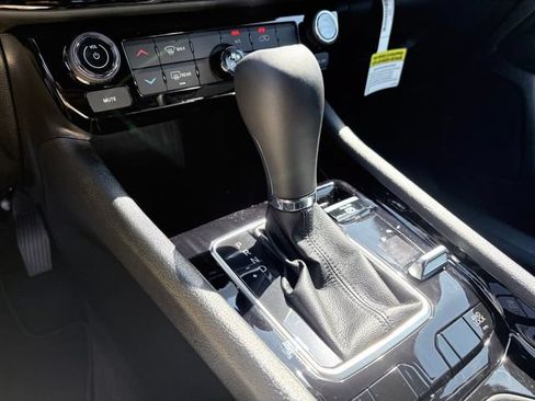 New 2026 Jeep Compass Latitude AWD/4WD image 10