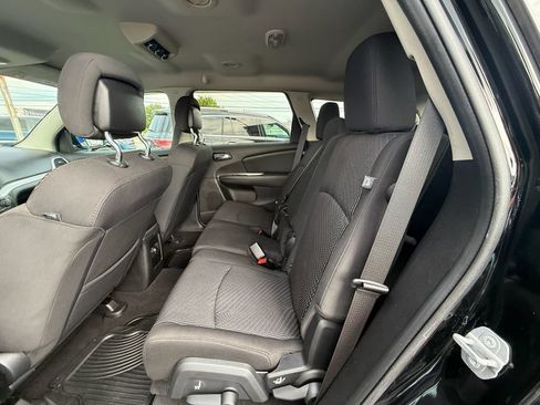 Used 2016 Dodge Journey SE w/ Flexible Seating Group FWD image 19