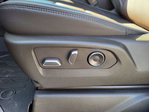 New 2025 GMC Sierra 3500 Denali w/ Denali Reserve Package image 14