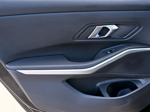 Used 2024 BMW 330i Sedan image 11