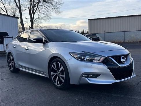 Used 2018 Nissan Maxima 3.5 SL image 2