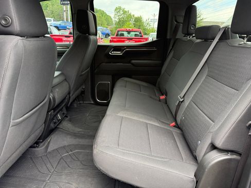 Used 2023 Chevrolet Silverado 1500 LT AWD/4WD image 16