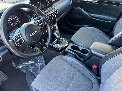 Used 2022 Kia Seltos S AWD/4WD image 10